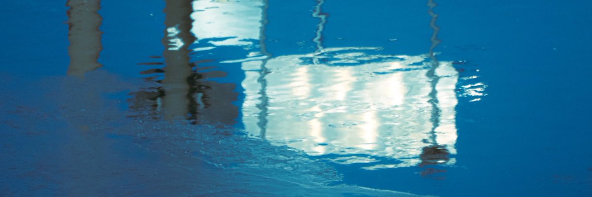 강에 비친 사물들 
헤더 배포합니다 

헤더용도로만 사용 가능합니다! 2차 공유 및 무단 크롭 금지입니다.