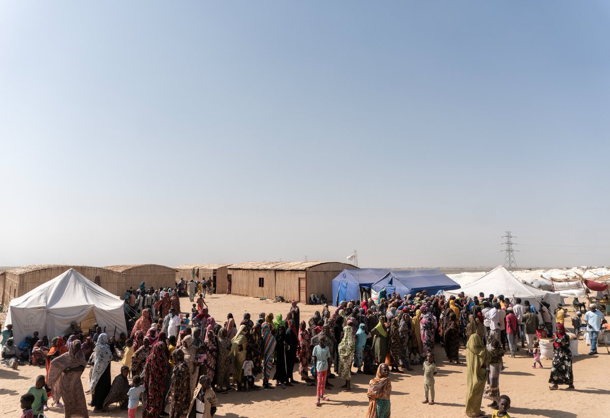 UNHCRinSudan's tweet image. New waves of people fleeing #Kordofan &amp;amp; #Darfur are arriving every day in White Nile State.

More than 17,000 arrived with nothing after weeks of walking.

They speak of horrors no one should endure. No one should have to live this. 

They need support - and they need peace.