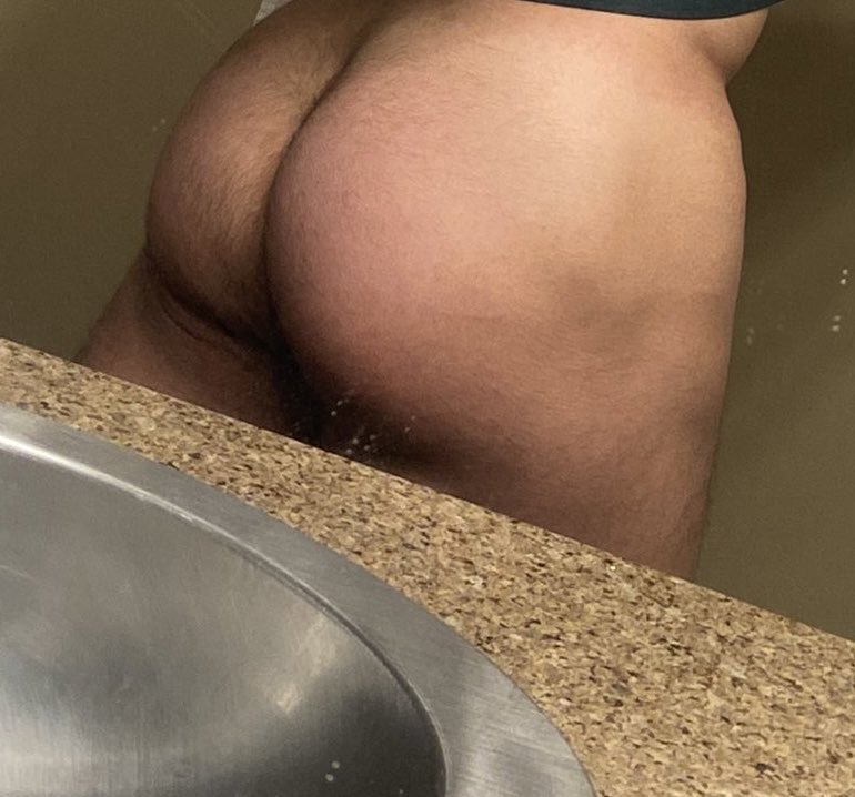 jp42052234's tweet photo. Feeling my self someone would like a piece of cake for breakfast? 🎂🎂 #chudai  #gayporn  #gaymale  #x  #TrendingNow https://t.co/dnOdZ3zFXy
