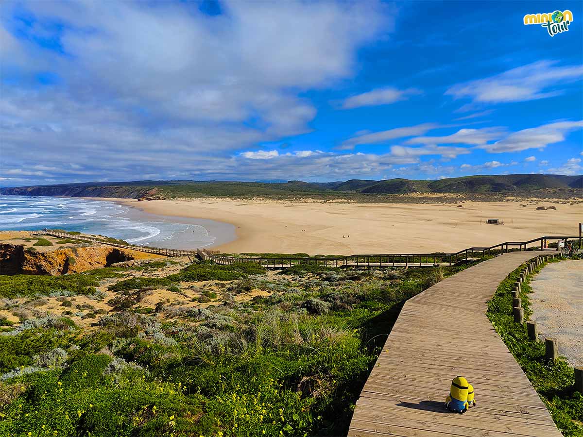 🆕 post!
Una de las zonas más espectaculares de #Portugal es el #Algarve 🥰. Playas infinitas 🏖️, rincones increíbles 🏝️, patrimonio 🏰, historia y gastronomía 🐙.
¡Toda la info aquí!
👉 bit.ly/RutaAlgarve
@galiciatb <a href="/MadridTB/">Madrid TB</a> <a href="/visitportugal/">Visit Portugal</a> <a href="/turismoportugal/">Turismo de Portugal</a> <a href="/visitalgarve_es/">VisitAlgarve_es</a>