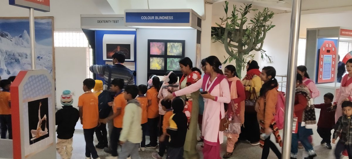 DscBardhaman's tweet image. Curiosity in every smile!
Young minds exploring, learning, and having loads of fun at @DscBardhaman  a unit of @ncsm_goi @MinOfCultureGoI  
Where science comes alive and curiosity turns into discovery! 👧🧒
#BardhamanScienceCentre #LearningThroughFun #YoungExplorers #ScienceIsFun
