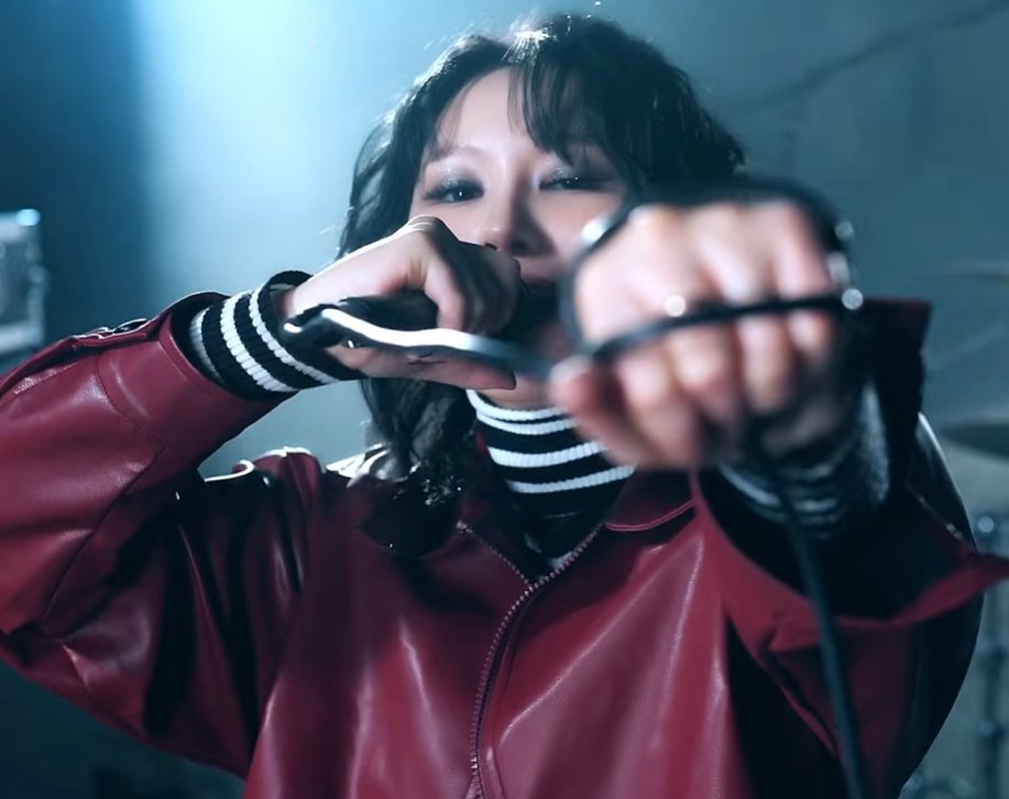 HEADBANGING - FIRE - THE GUITAR RIFFS - SIYEON- EVERYTHING - AAAAAAAAAAAAAAAAA 🔥🔥🔥🚒🚒🚒🚒🚨🚨🚨🚨

#ChRocktikal #CRTK #크록티칼 

🔗youtu.be/lT7DAm9raUE?si…