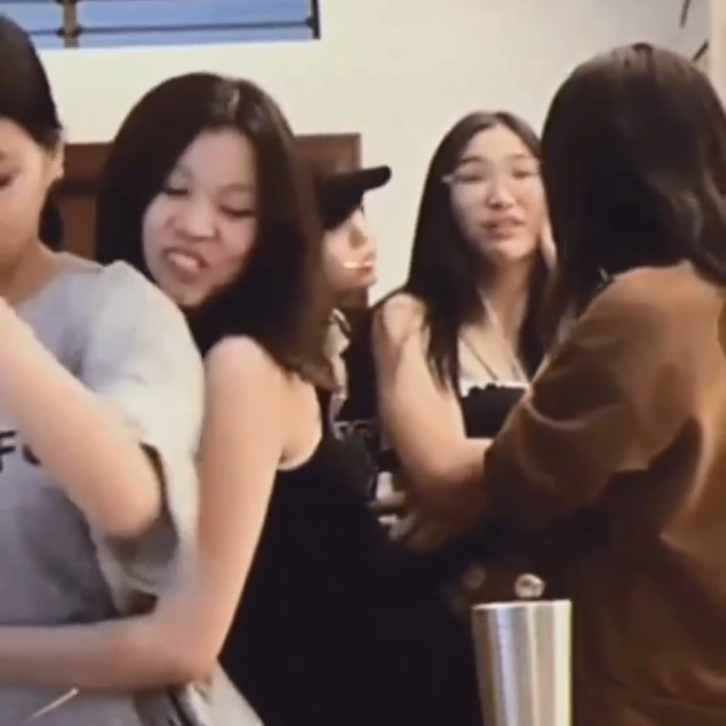 copybaruh's tweet image. runner ups… 😖