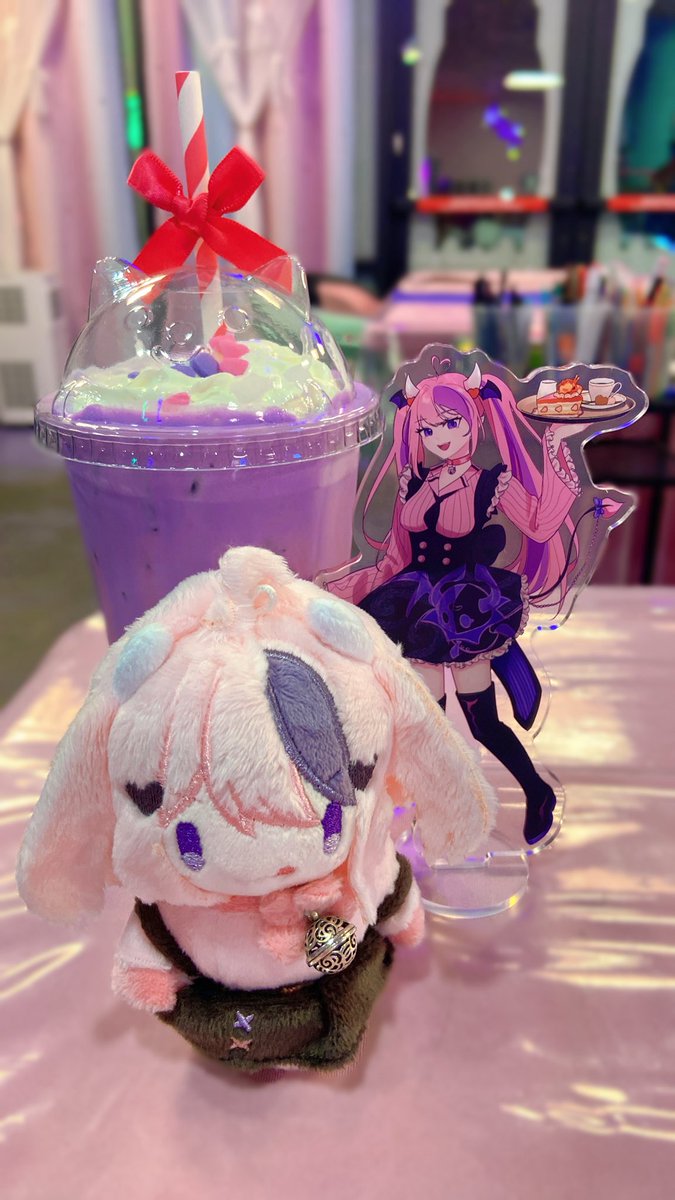 errorcoderose's tweet image. can u guys guess who my favorite vtuber is?