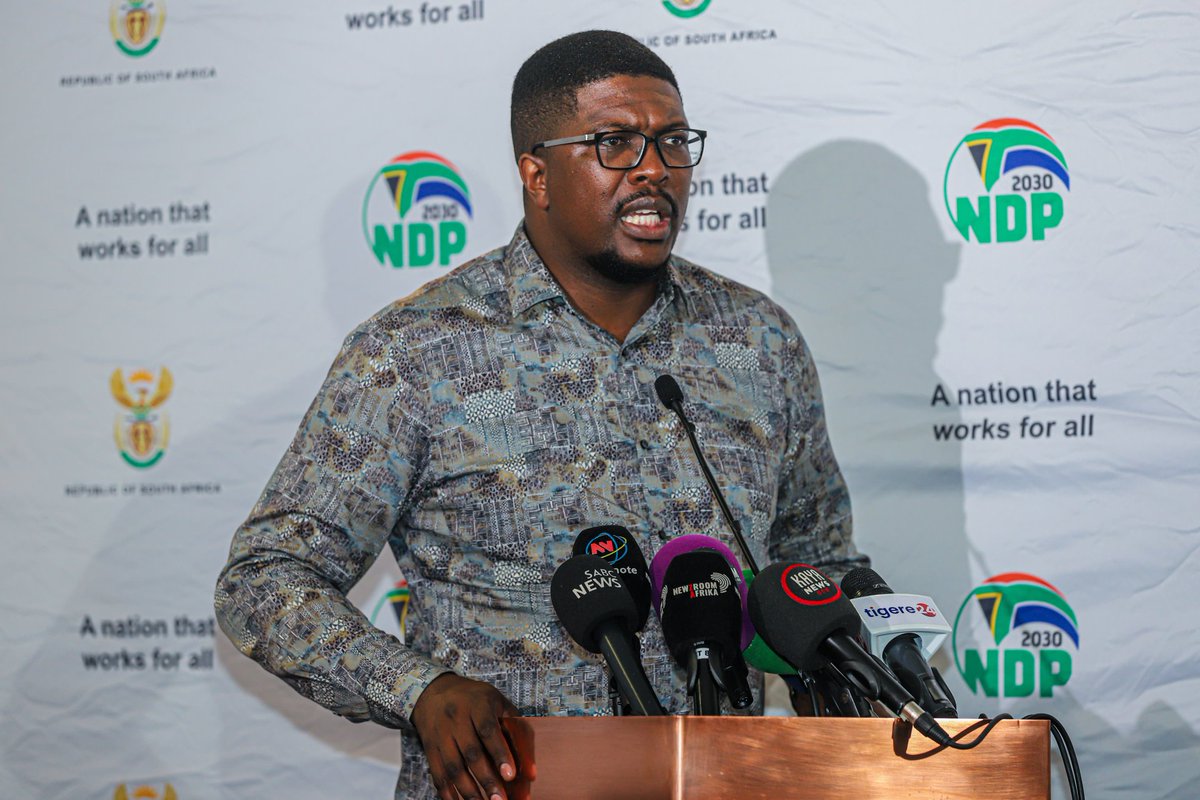 Speeding,  and drunk -driving remain the major cause of road accidents. I have spoken today of how we will continue our enforcement and behaviour change operations. But we have to do more

#ArriveAlive