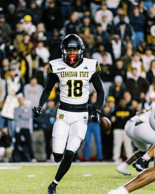 TheCFBNation's tweet photo. Kennesaw State WR Clayton Coppock Has Announced He Will Enter The Transfer Portal
Coppock Has 28 Rec, 311 Yds, & 5 TDs For The Owls This Season
#GoCFB #CollegeFootball #SeeUs #HootyHoo @iam_lilclay https://t.co/26EhiczKjN