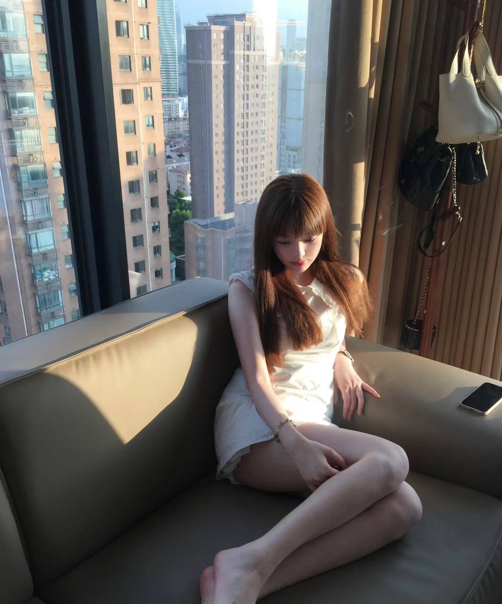 SWSNCC's tweet image. 江苏

大号:@EllaDrake180249

或者主页✈️更精彩

只可惜时光匆匆，那一腔孤勇，最后都在岁月里成了空。

连云港市海州区洪门街道红旗社区好人广场

点头像搞我看简介

连云港