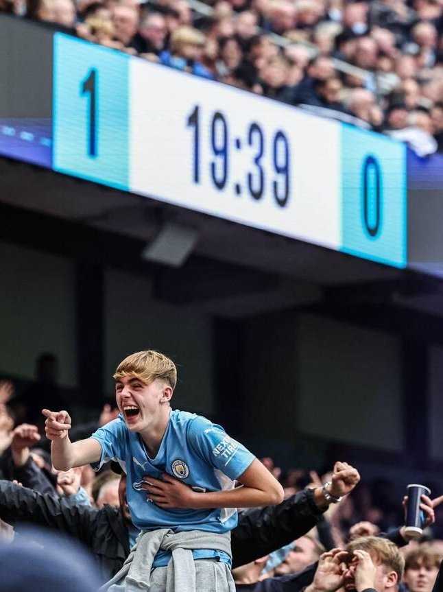 𝐄𝐉 tweet media