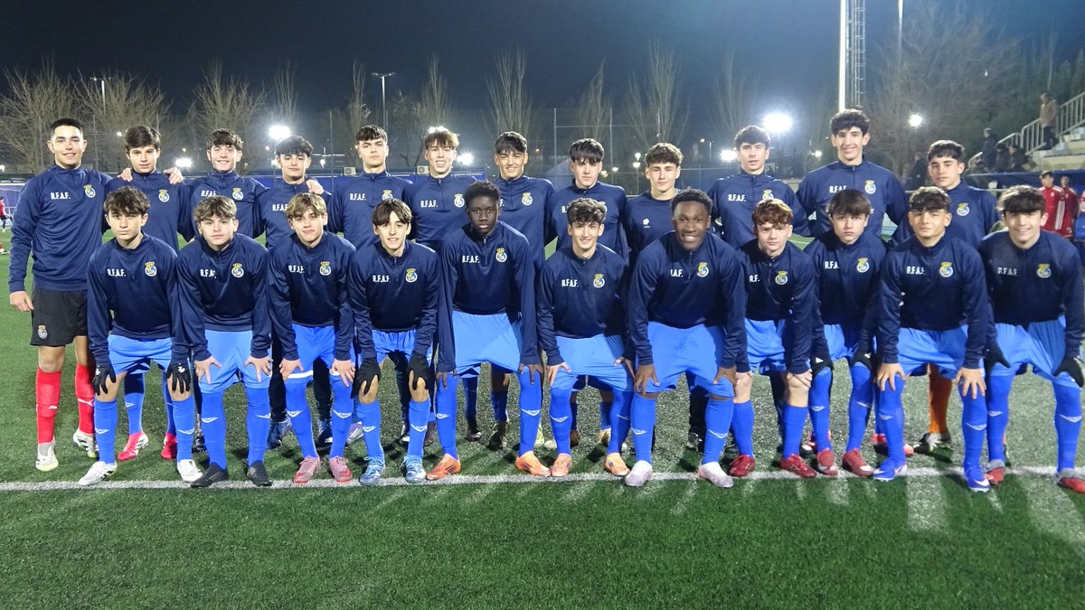 futbolaragon's tweet photo. #RFAF 𝗙𝗨́𝗧𝗕𝗢𝗟 I SELECCIÓN SUB 16

📢 El combinado aragonés Sub 16 masculino continúa con su preparación de cara a  la segunda fase del Nacional de su categoría del mes de febrero, con un nuevo entrenamiento en el Pedro Sancho https://t.co/Ht5mghLmAf