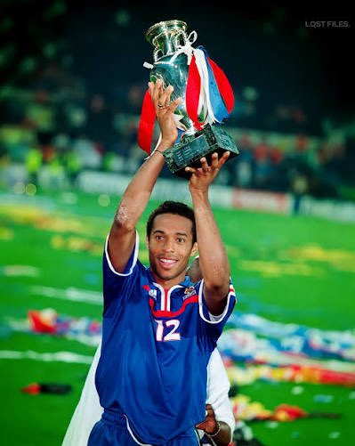 ultimatefootycomps tweet media