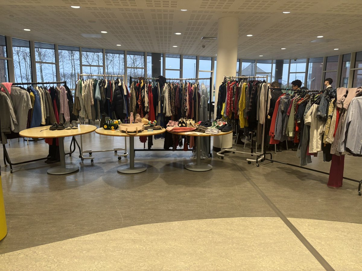 The Clydeview Collection was up and running last night at the S2 Parents’ Night! ♻️ Some items went fast - thanks for supporting #SDG12: Responsible Consumption. As always, we’re happy to accept donations. 💚 <a href="/clydeview_a/">Clydeview Academy</a>