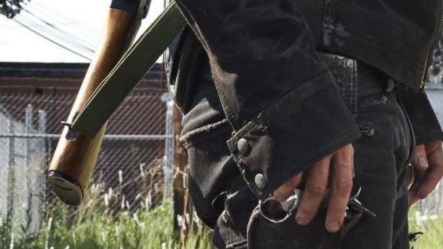 rositascrossbow's tweet image. Rick Grimes.