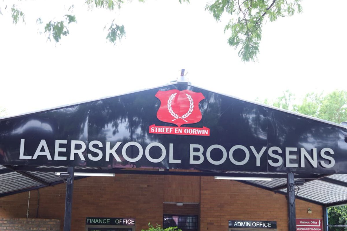 Ngwana_Badimu's tweet photo. ♦️Happening Now♦️

The MMC of Health visited Laerskool Booysens as part of the Back to School Programme. During the visit, the delegation met with the School Principal, Charne Lubbe, who provided a comprehensive overview of the school’s placement process.

The Principal reported that the school is currently at full capacity. Challenges related to incorrect learner placements were identified; however, these have since been rectified in collaboration with the district. At present, the school has no major operational challenges, aside from a number of late applications received last week, which have already been submitted to the district for processing.

Furthermore, the Principal highlighted an area requiring the City’s intervention, namely, a nearby park that belongs to the City but is primarily utilised by the school. The school has expressed interest in securing a long-term lease for this space to ensure sustained and structured use for learners.

#EFFInGovernment