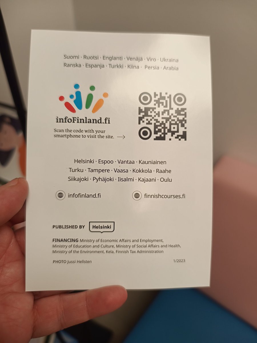 Kävin terveysasemalla ja siellä pisti silmään, ulkomaalaisille tarkoitettu infofinlandin esite.

Infofinlandin sivuilla on paljon asiaa, tyyliin:
- Sinulla on oikeus..
- Sinulla voi olla oikeus..

Tulkkiin, Kelan etuuksiin...

Ei kertaakaan; sinun pitää, sinun oletetaan..tms...🙄