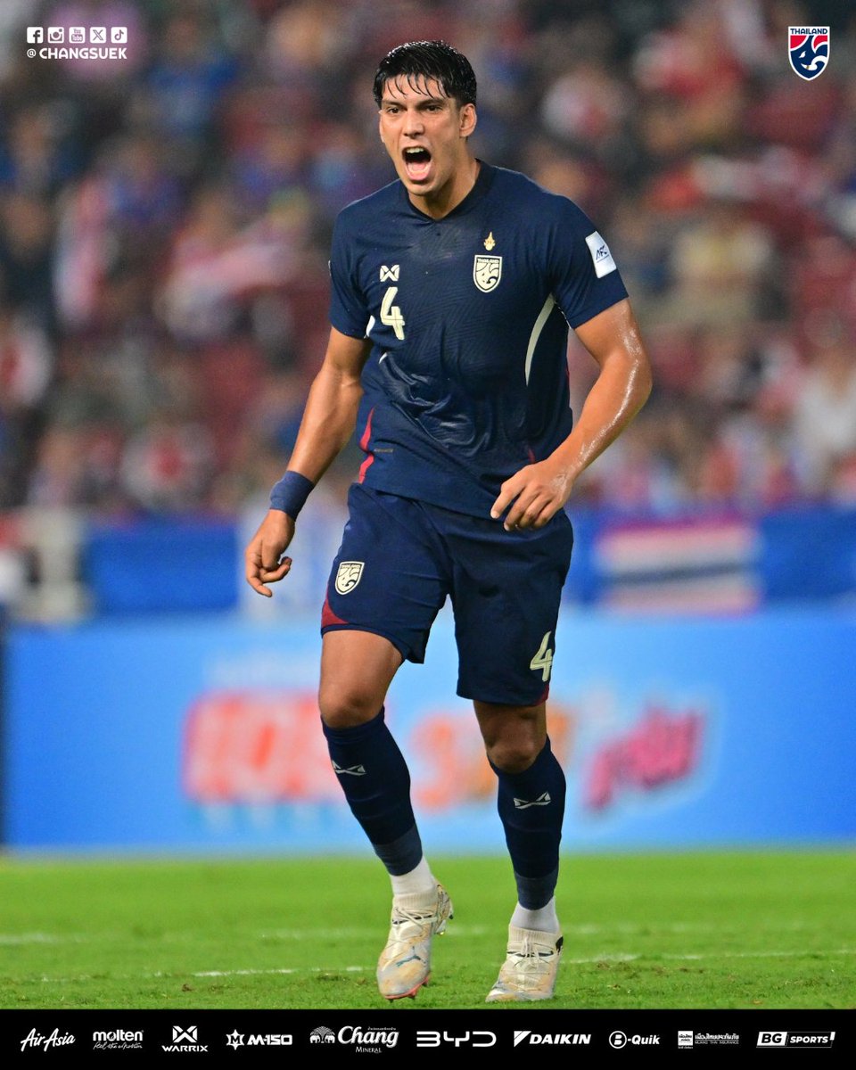 #Changsuek | เอเลียส คืนสนามรอบครึ่งปี ประเดิมเกมทางการกับ บุรีรัมย์ 👕 ⚽

#เอเลียส ดอเลาะ กองหลัง #ทีมชาติไทย 🇹🇭 หวนคืนสู่ผืนหญ้าในรอบ 6 เดือน หลังลงสนามนัดแรกกับ บุรีรัมย์ ในศึก ช้าง เอฟเอ คัพ 2025/26

#ฟุตบอลไทย #ChangFACup