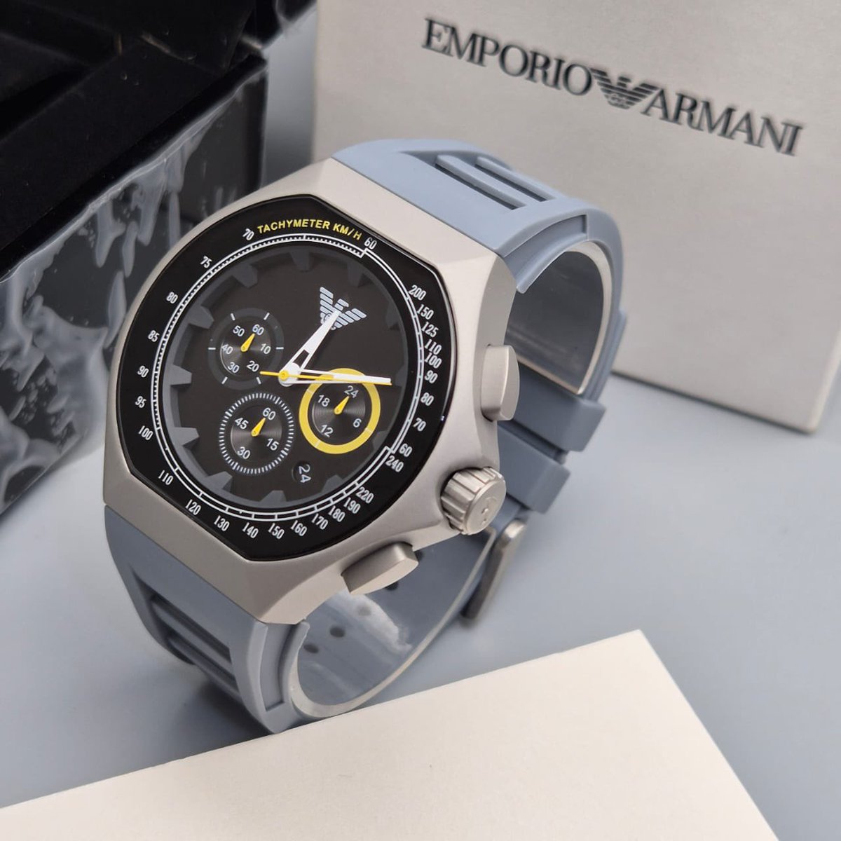 EMPORIO ARMANI STAINLESS STEEL HEAD RUBBER WATCH⌚