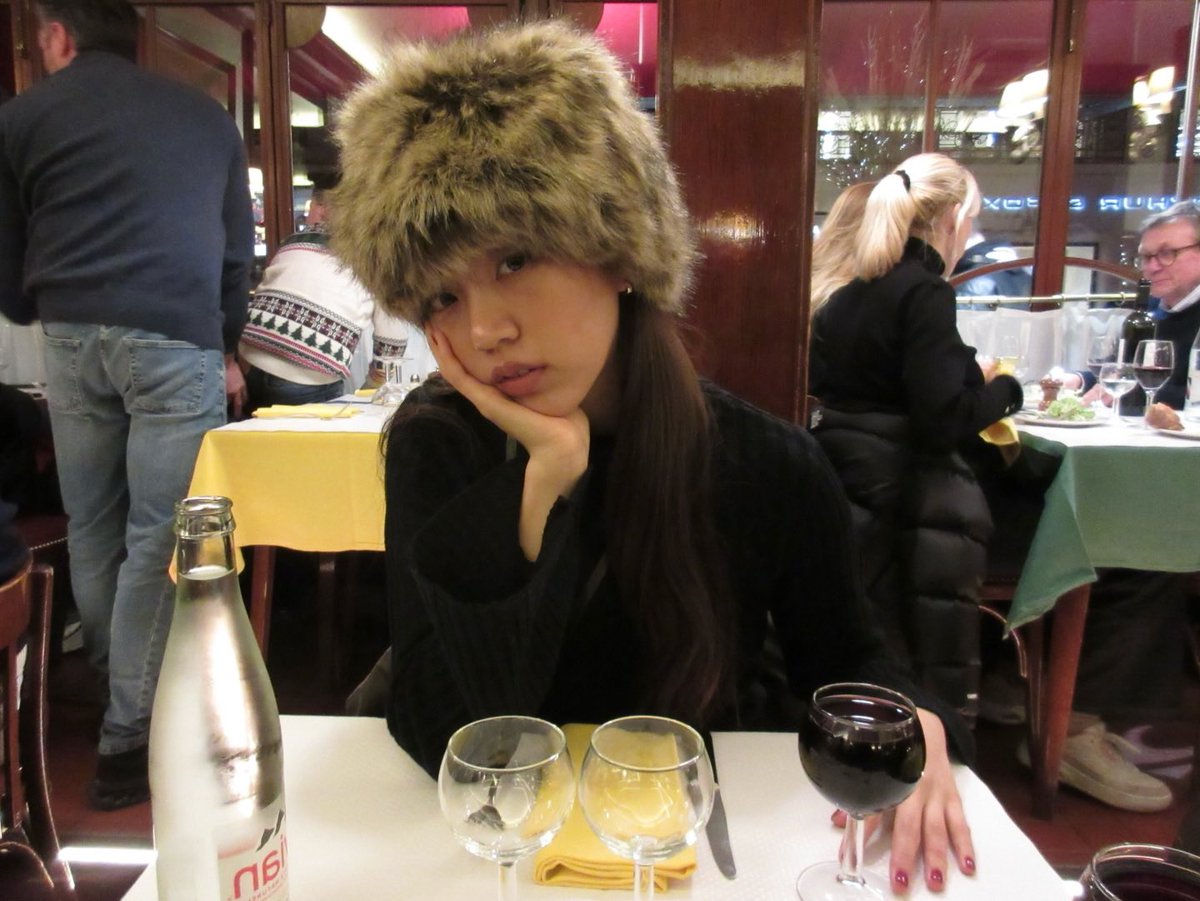 gwsnstagram's tweet image. [#LENA] 📸 lafindavril post 

#공원소녀 #GWSN #레나 

(1/2)