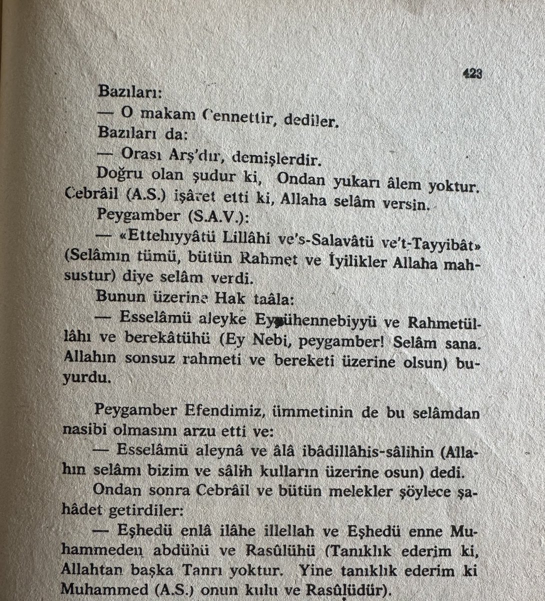 ‼️Miraç Gecesi

➖Peygamber Efendimiz Sallallahu aleyhi vesellem şöyle buyurdu;

Oraya (Sidretül-Müntehâya) vardığımda bana üç şey verildi:

Beş vakit namazdir.
Bakara Sûresinin sonu ki «AmenerRasûlü» dür.
Ümmetimin büyük günahlarinin affi.

Ondan sonra Cennete vardim. Cebrâil