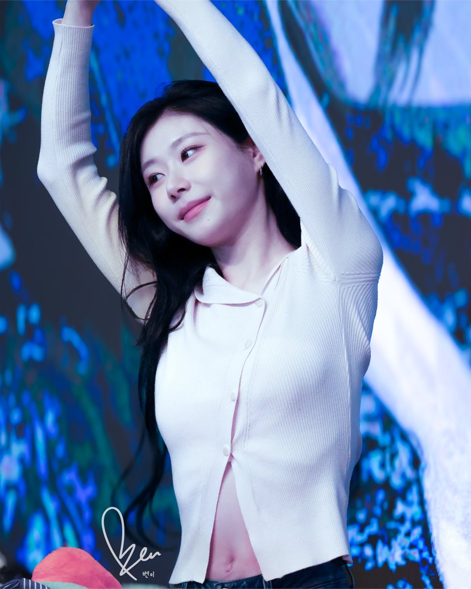 260111 

#itzy #chaeryeong #있지 #채령