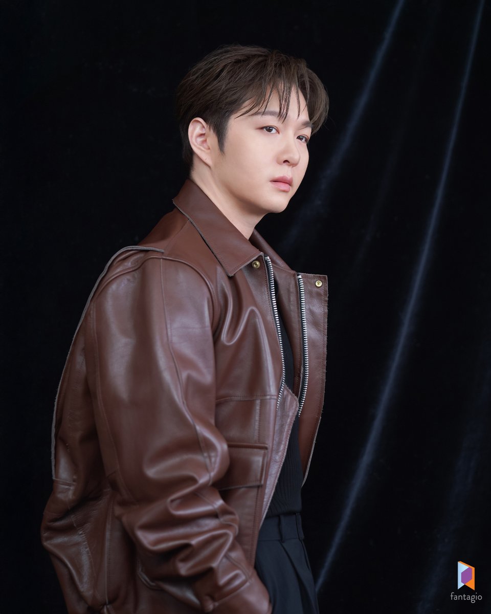 LeeCS_Official's tweet image. [#이창섭][비하인드컷] 아레나 1월호 촬영 현장

#LEECHANGSUB