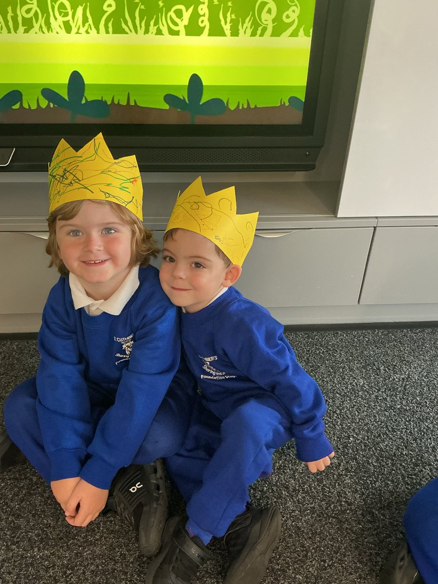 StCuthbertsPri's tweet photo. After our Nursery children were introduced to the ‘Feast of the Epiphany,’ they enjoyed making  crowns to represent role playing the three Wise Men. #StCuthbertsRE #StCuthbertsEYFS https://t.co/YMdiXnVOn9