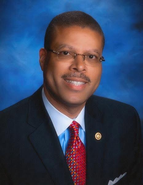 ValleyLinks's tweet photo. We proudly extends heartfelt congratulations to Dr. Jeff Smith on his significant appointment as Secretary of Education for the Commonwealth of Virginia. This moment is especially meaningful to our chapter as we celebrate alongside his wife, our member, Lorianne Smith. https://t.co/A2Z0cemqYP
