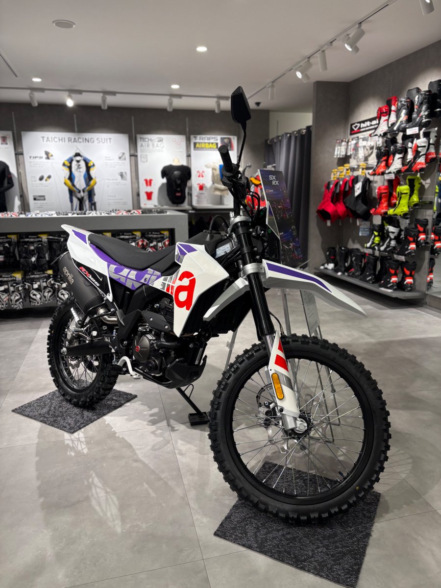 じん (@zim____________) / Posts / X