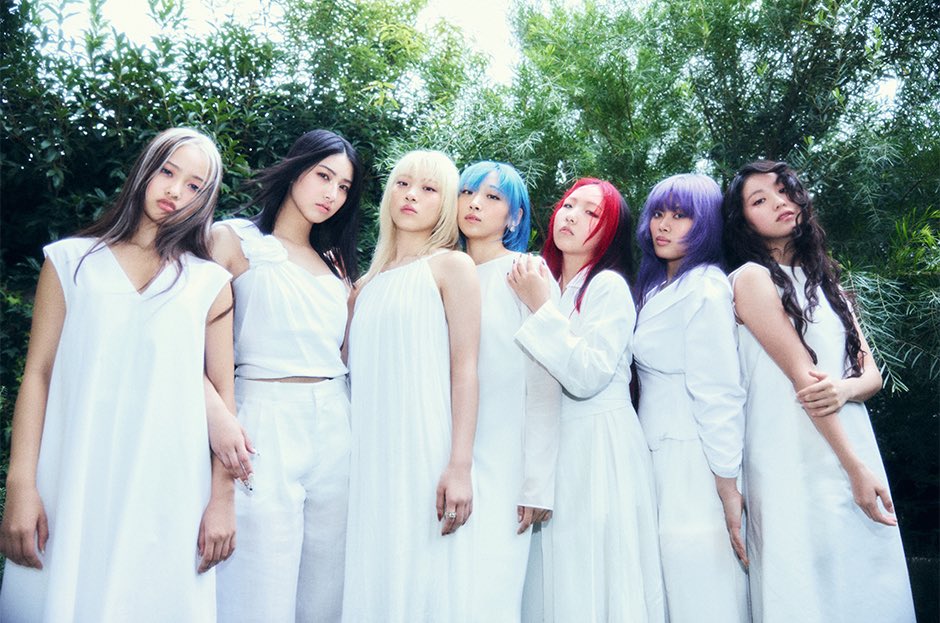 Lula_Japan's tweet photo. 【Lula Japan CHANEL CHANCE Issue 本日発売🪄】

HANAが特別出演するヴィジュアルストーリーと、「CHANCE」にまつわるスペシャルインタビューをLula Japan Webにて公開🥀✨

詳細はウェブサイトをチェック🔍
https://t.co/4ZiU96XmGn
@HANA__BRAVE https://t.co/j4upglb2sq