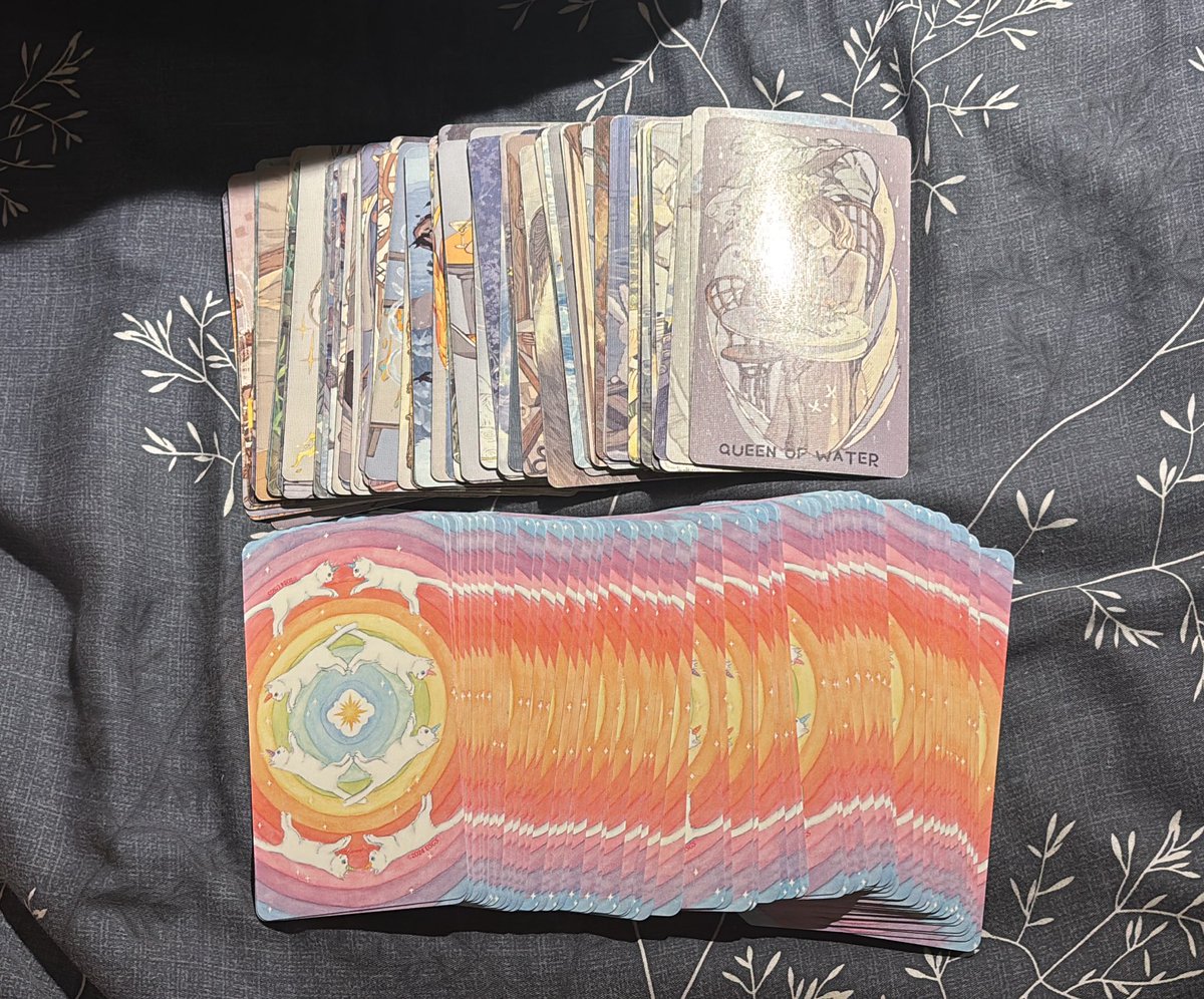 eevee does tarot 🎐 tweet media