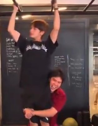 FanMyanmar24179's tweet image. His love for his little brother🤌🥹

CHIMON BIRTHDAY BEGINS
#staywithchimon26th #ssingchimon #ssingchimonmyanmarfan #ChimonWachirawit #Ssingss