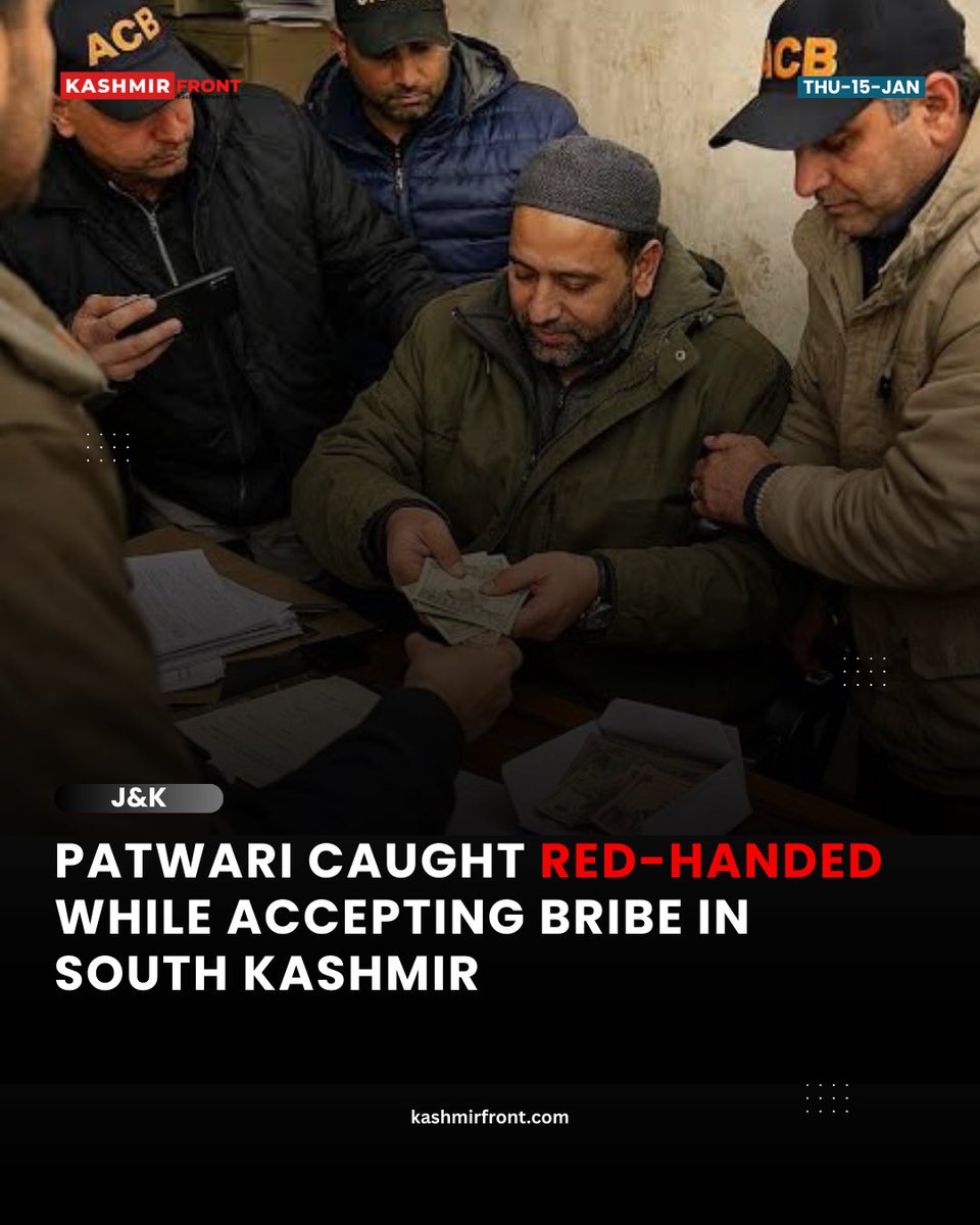 Kashmir_front1's tweet photo. #Patwari caught red-handed while accepting #bribe in #SouthKashmir. https://t.co/3rfuEnMIio
