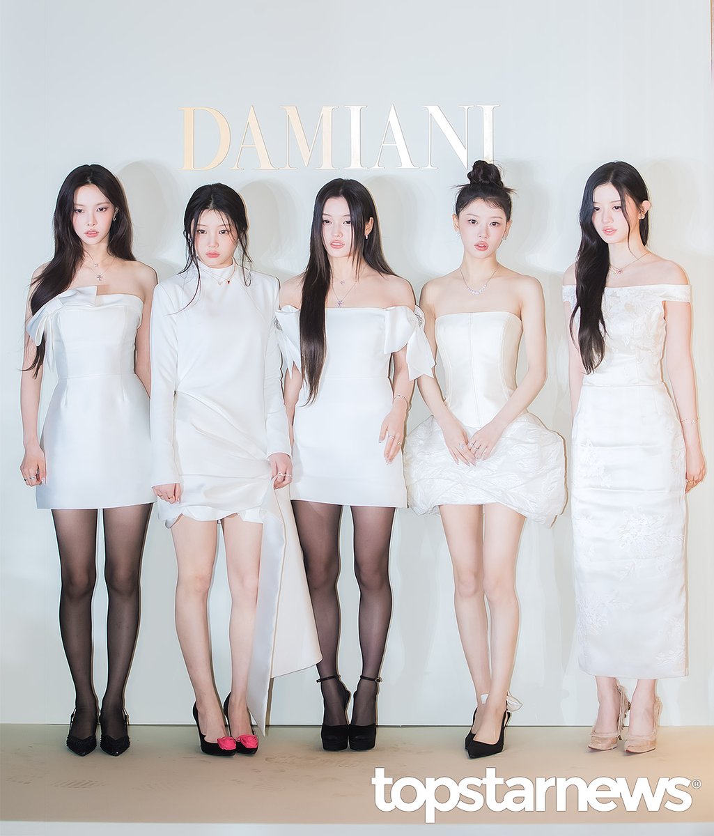 TSN_PHOTO's tweet image. [HD포토] 아일릿, ‘순백의 인형 비주얼’ (다미아니 포토콜) #다미아니 #프리뷰 #아일릿 topstarnews.net/news/articleVi… &amp;lt;- Original Photo