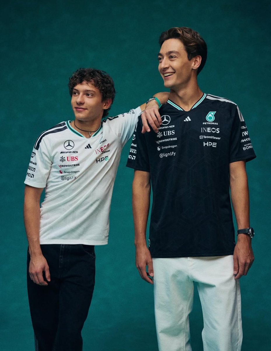 alienGR63's tweet image. 이젠 진짜 사귄다