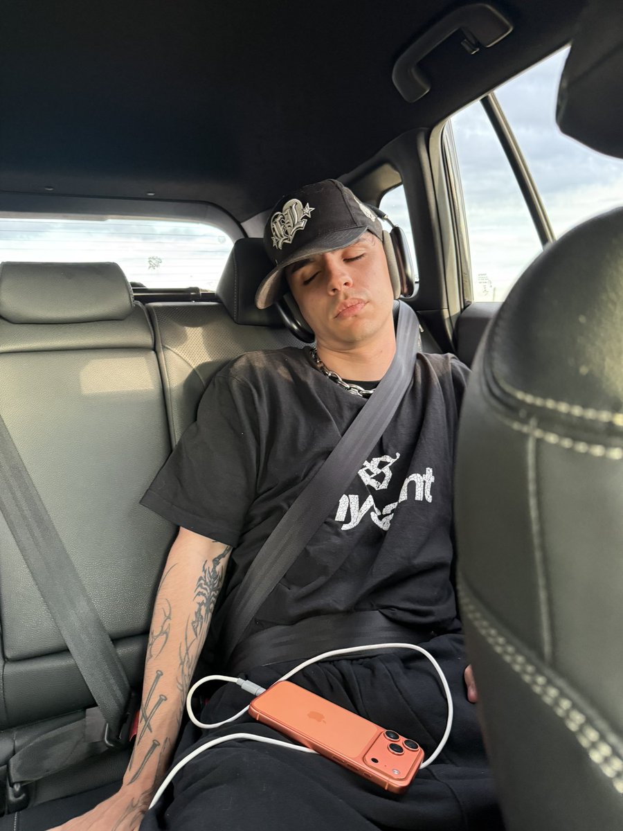 Rumbo a LA FELIZ CITY.

Yendo.