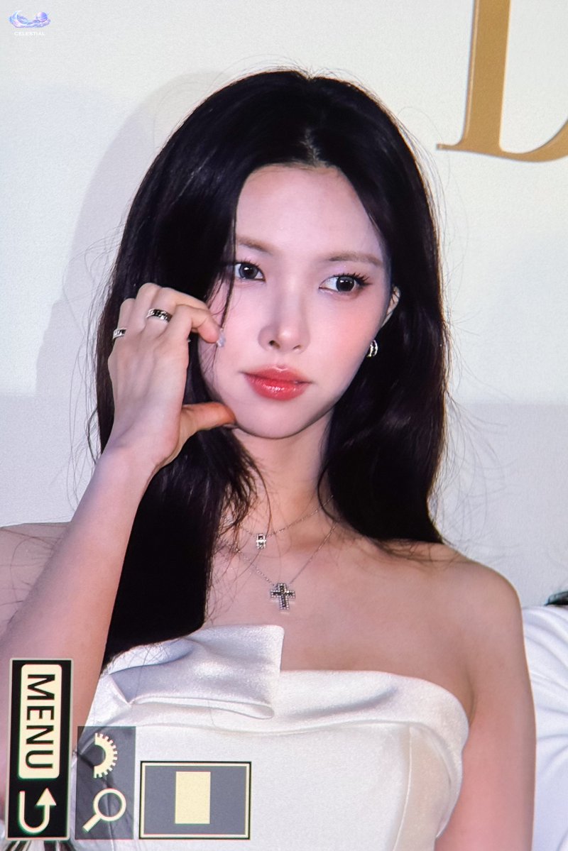 celestial0115's tweet image. 260115

#윤아 #아일릿 #ILLIT #YUNAH