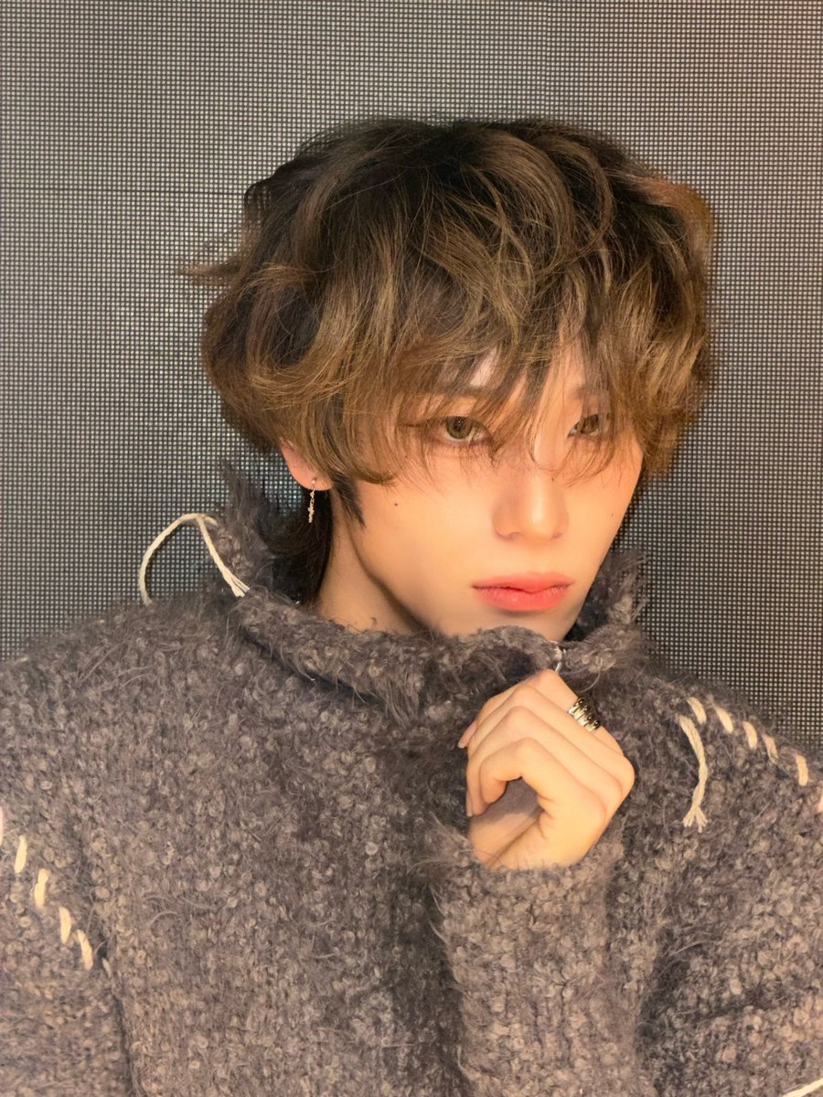 [📸]

260110 FAN SIGN EVENT

๖ۣۜ☆ #HARU ☆ۣۜ.๖

#XLOV #엑스러브 #하루
#Rizz #XLOV_Rizz
#UXLXVE #XLOV_UXLXVE