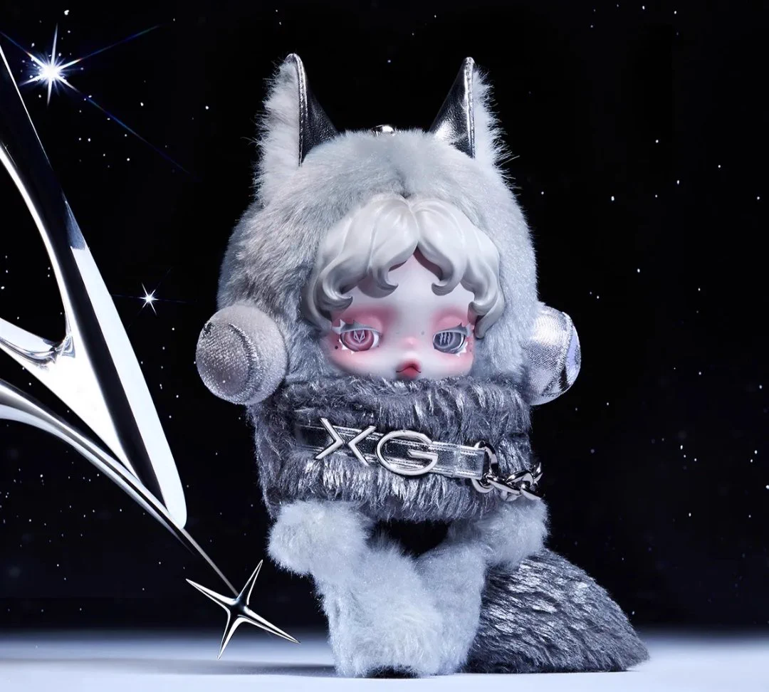SKULLPANDA × XGぬいぐるみペンダント、再販でファン大喜び