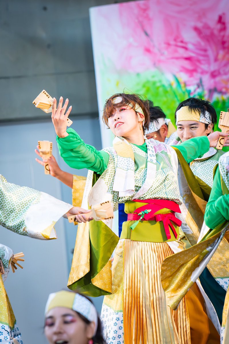 adasan_u's tweet photo. 初めてたびひろで踊る機会をくれたいづる。愛いっぱいの鳴子を形にさせてくれたいづる。学生ぶりにソーラン祭りに連れていってくれたいづる。新たな出会いをたくさんくれたいづる。尊敬できる人たちに出会わせてくれたいづる。色んな気持ちの中にも、私の心はありがとうでいっぱい。
#Izul #いづる https://t.co/gAhVvmMMq0
