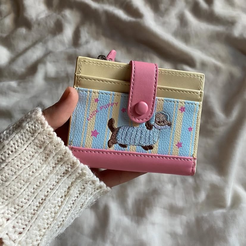 jungjless's tweet image. This is for people who love cute things but hate useless stuff🙂‍↔️