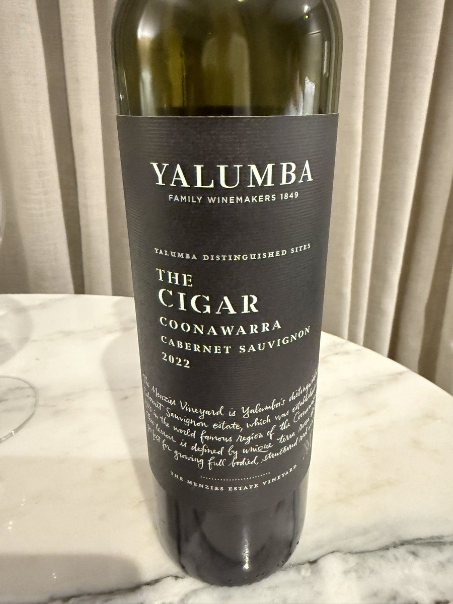 d2jcoak's tweet image. In #Adelaide , too tired to go to a restaurant and so order room service . #coonawarra #wine #adelaidehills @jwalkermobile @JamesSuckling @BlindTasters