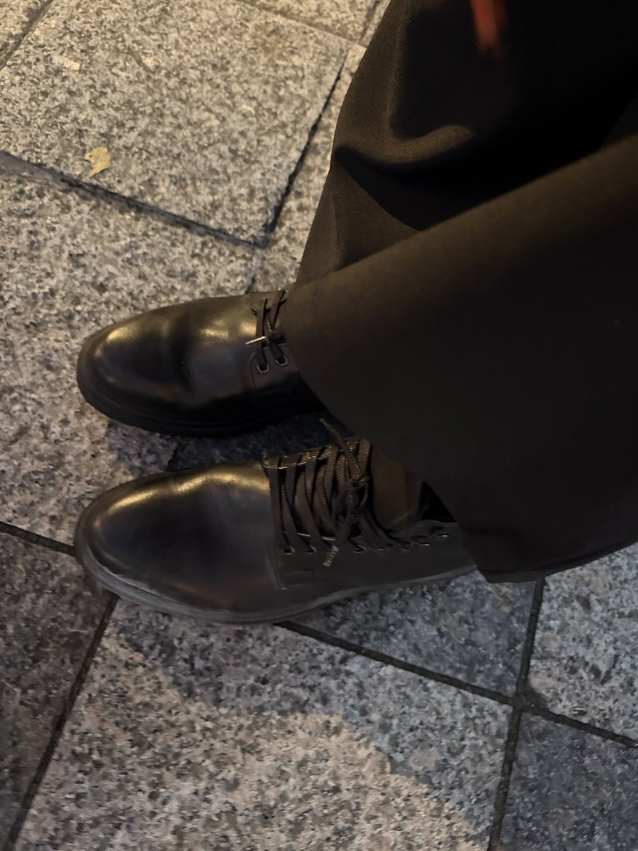 尾牙，
祝我中大獎，
以我的運氣起誓，中獎會花在某個小朋友身上的，聽說這樣我的運氣就會生效了？w