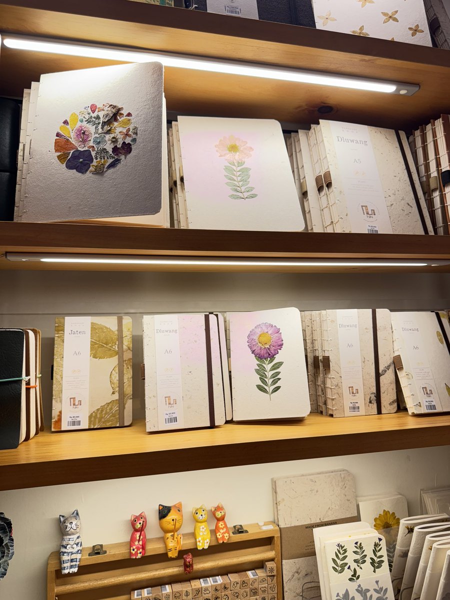 silhouitte's tweet image. So much enjoying to come here,
📍Palka Artcraft