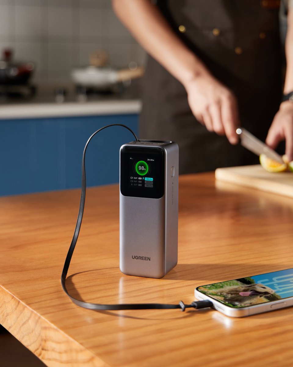 UGREENOfficial's tweet image. Whether you're at home or out and about, relaxing or working, the UGREEN Nexode 165W Retractable USB C Power Bank will keep your devices charged and ready
Check it out bit.ly/3TXUpLX
#UGREEN #UGREENNexode #charger #tech #powerbank #fastcharger