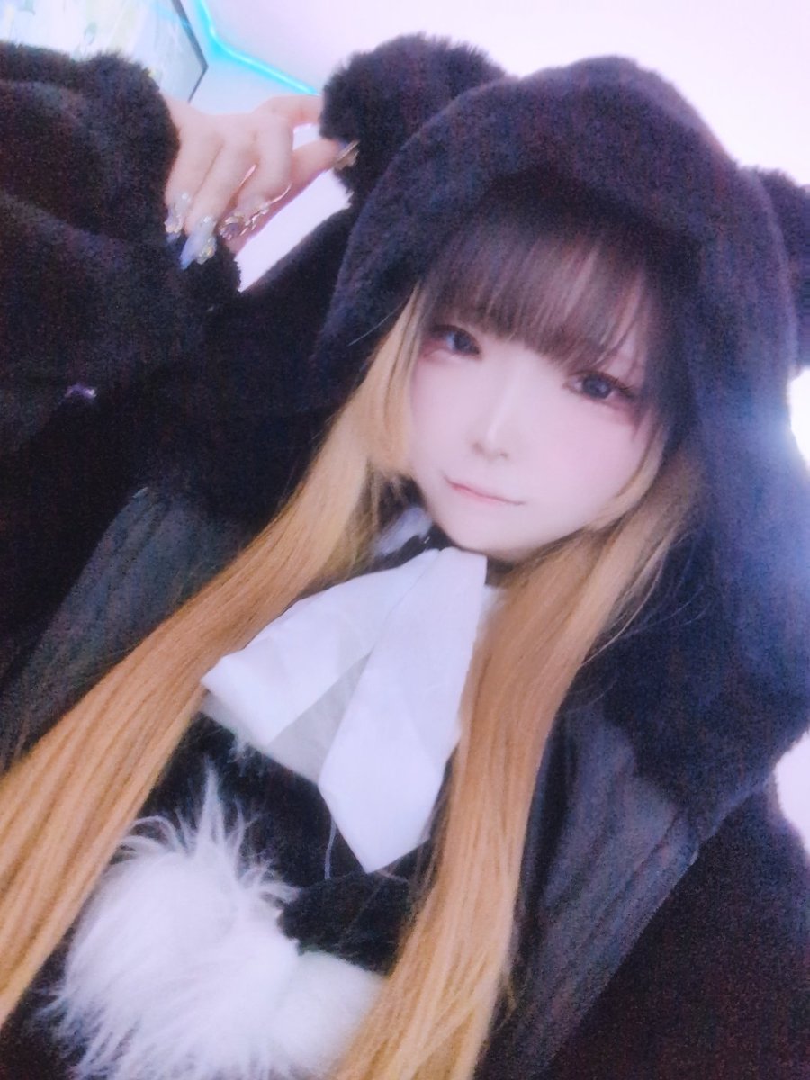 _himerin08's tweet photo. 【1月後半シフト】
21はお暇なので予定待ってます꒰՞> · <𓈒՞꒱ https://t.co/qrgSlBMPsV