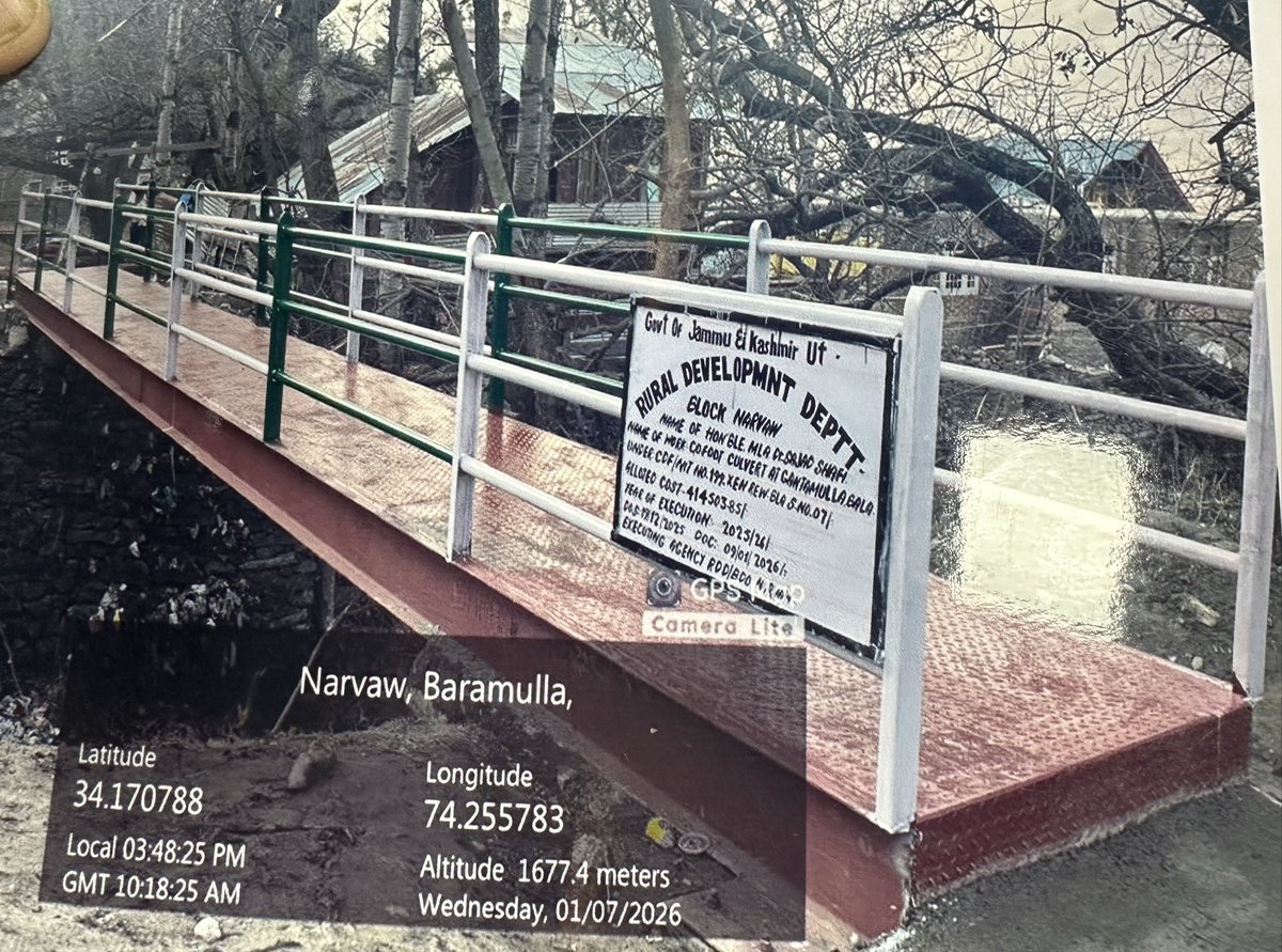 naveed_jkas's tweet photo. Rural Development Department Connecting habitations .Foot bridge of 43 ft length constructed at Gantamulla block Narwah Baramulla economically within 5 lacs from CDF 
@shafi_uri 
@AsadamAijaz 
@mingasherpa 
@MudasirKAS 
@RDDBaramulla https://t.co/g2g18WztJK
