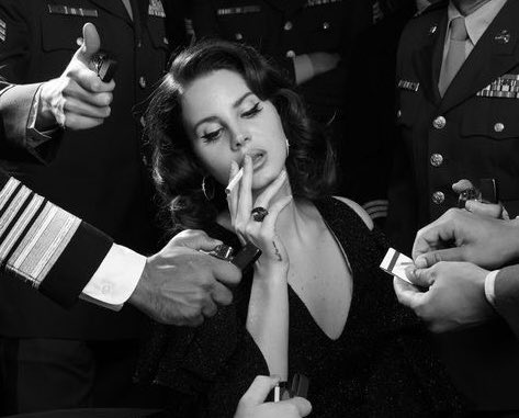 vantecheries's tweet image. taehyung i might have an idea for a photoshoot…