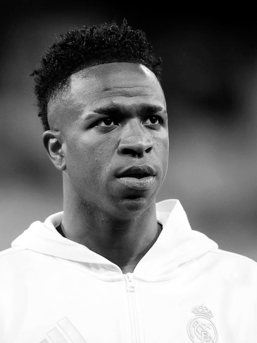 🚨 OPEN LETTER TO VINICIUS JR 

  Dear Vini, it pains me to do this, but I just have to let you know the situation you’re in right now.

I may not have a cult following like you, but rest assured this public letter will be seen by a vast majority of Real Madrid fans worldwide.

I