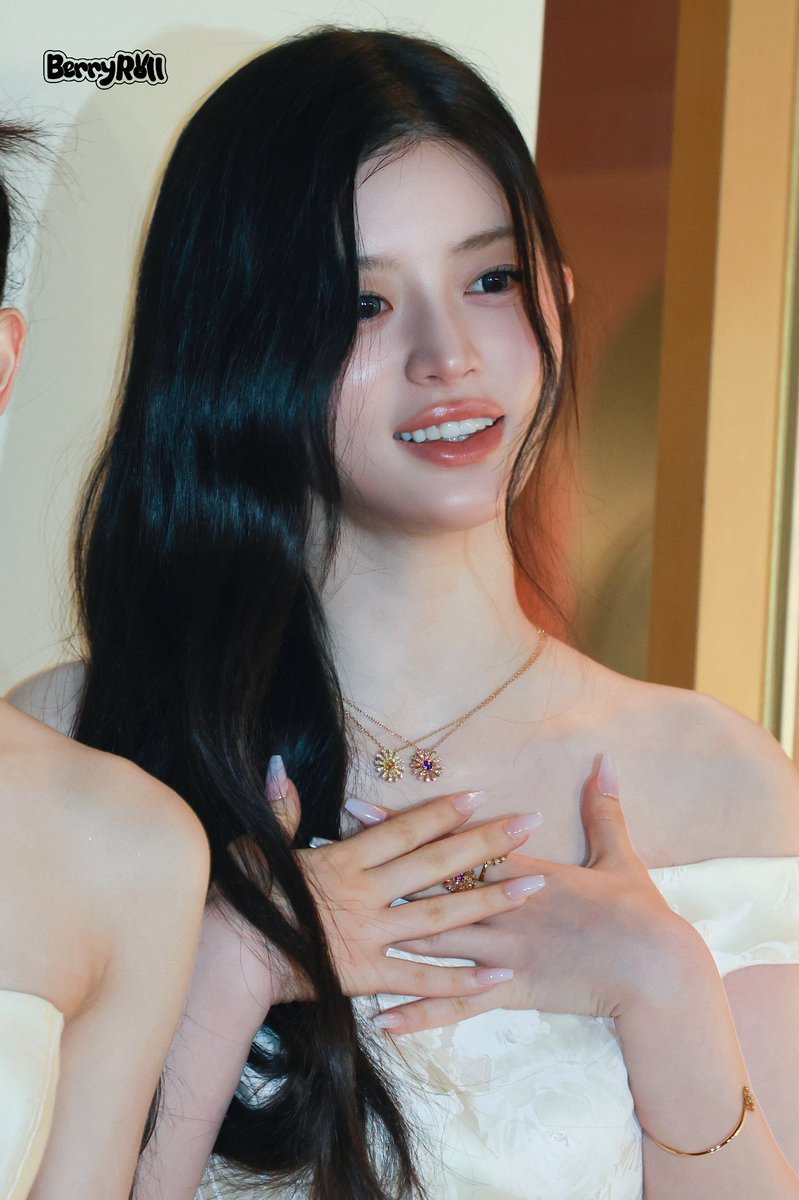 260115  DAMIANA

#민주 #MINJU #아일릿 #ILLIT