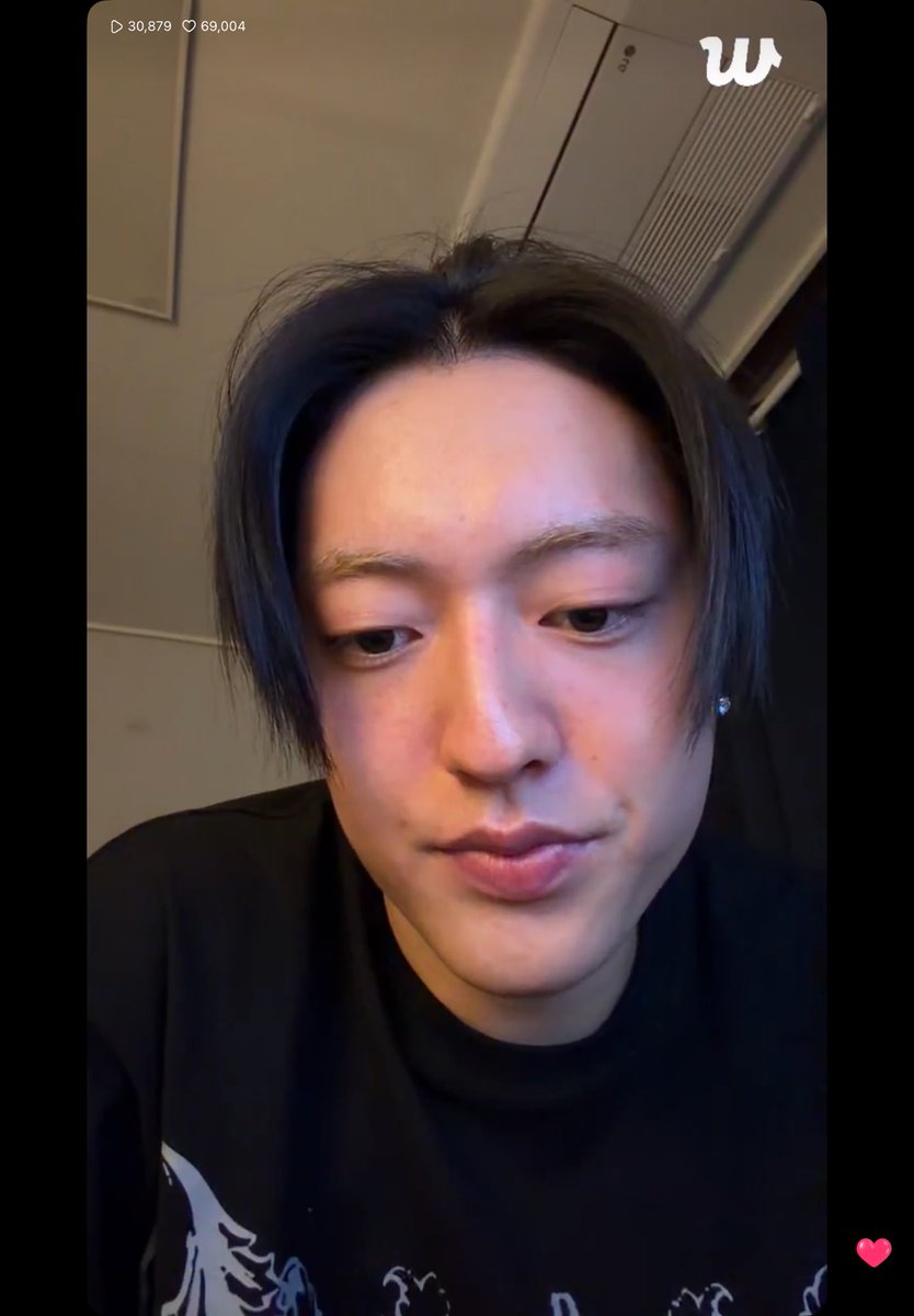 vanidabutter's tweet image. ชั้นทันวันแรก😭