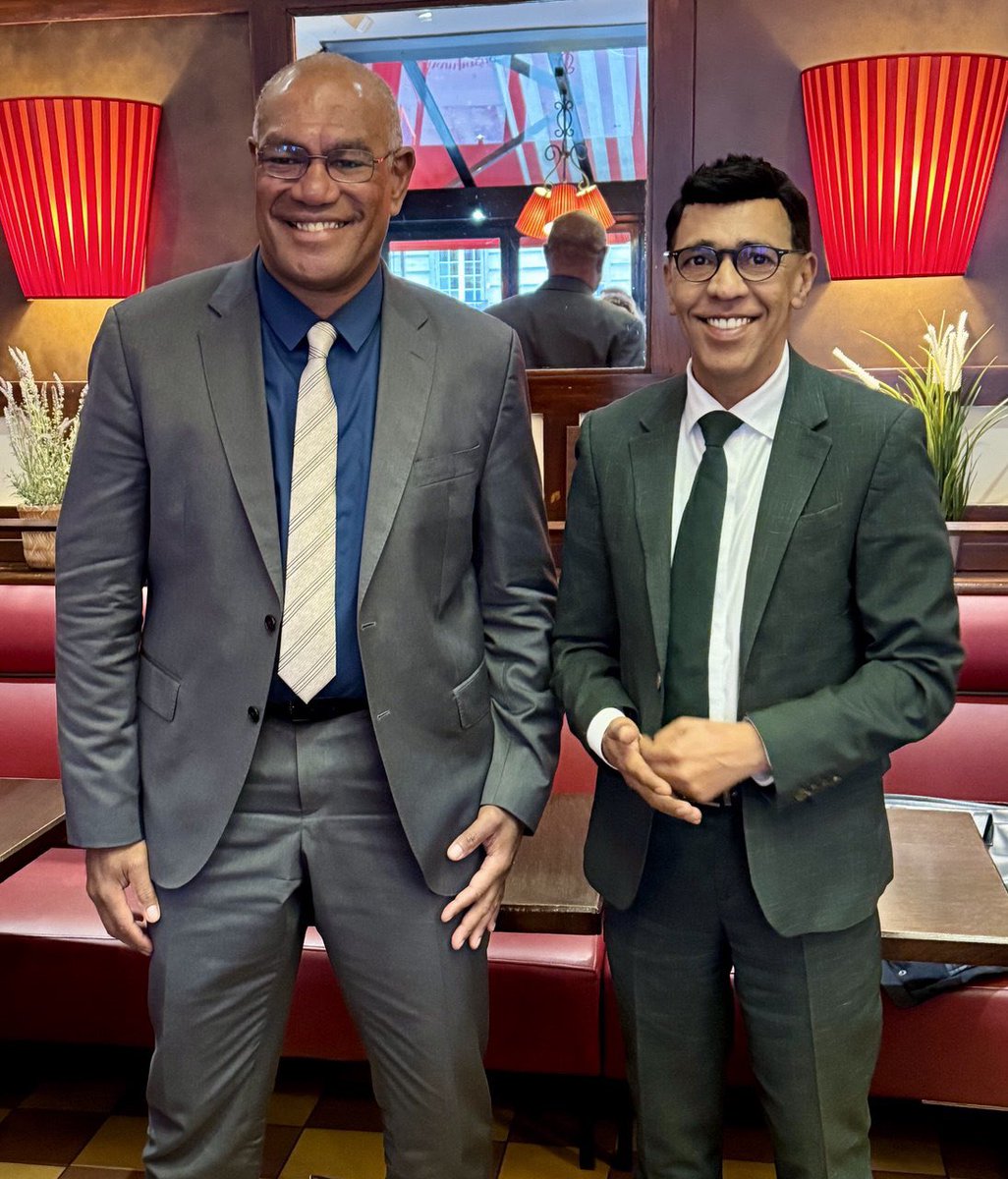 younousomarjee's tweet photo. 🔴 Comme le Groenland , la Nouvelle  Calédonie est un Pays et Territoire d’Outre-Mer (PTOM) de l’Union Européenne. 
Avec Alcide Ponga, Prèsident du Gouvernement de la Nouvelle Calédonie,  la conviction que l’Union Européenne doit opérer un changement d’échelle et un saut qualitatif dans le soutien au territoire pour se hisser au niveau des enjeux prèsent en Océanie et dans l’Asie Pacifique. Immédiatement, cela commence par le financement de projets stratégiques à travers le global gateway ainsi que l’appui à l’industrie du nickel. 
Les PTOM et la Nouvelle Calédonie peuvent compter sur l’appui du Parlement européen @RobertaMetsola @vonderleyen @EmmanuelMacron @GouvNC